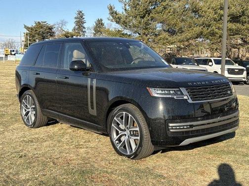 2025 Land Rover Range Rover P550e SE