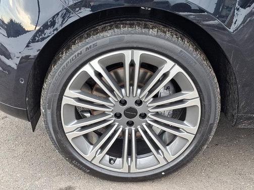 2026 Land Rover Range Rover P400 SE