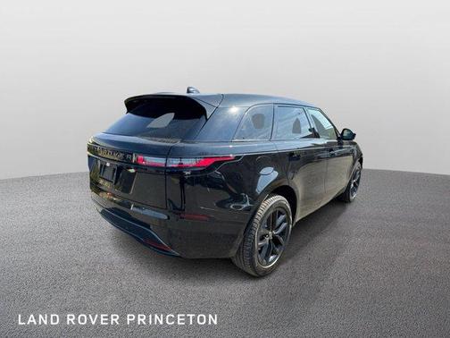 2026 Land Rover Range Rover Velar Dynamic SE