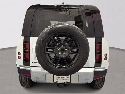 2025 Land Rover Defender P300