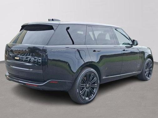 2025 Land Rover Range Rover P400 SE 7 Seat