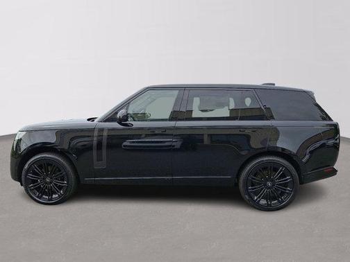 2025 Land Rover Range Rover P400 SE 7 Seat