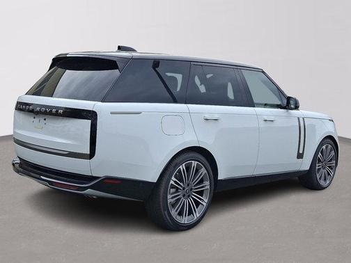 2025 Land Rover Range Rover P530 SE