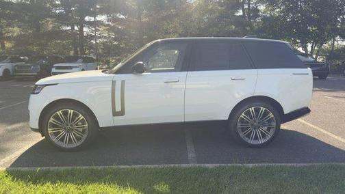 2025 Land Rover Range Rover P530 SE