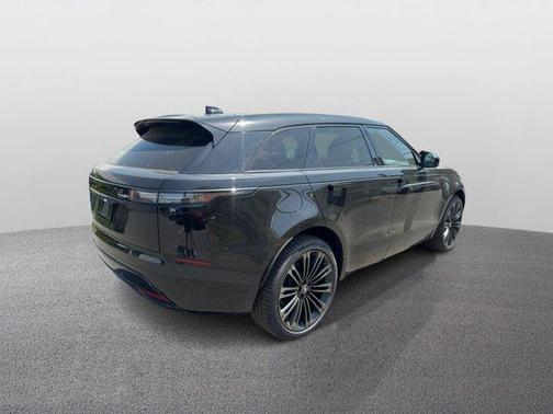 2026 Land Rover Range Rover Velar P400 Dynamic SE