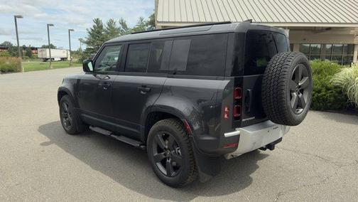 2025 Land Rover Defender P300