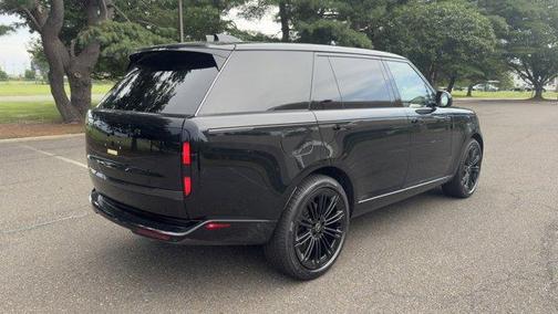2025 Land Rover Range Rover P400 SE 7 Seat