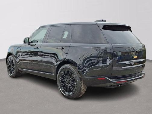 2026 Land Rover Range Rover P400 SE