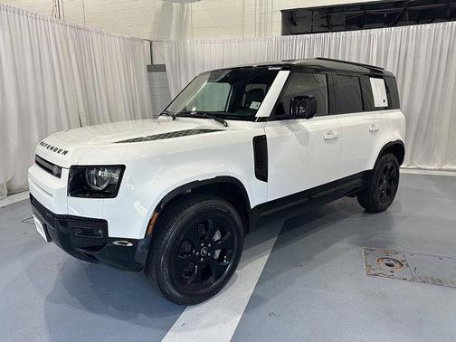 2023 Land Rover Defender 110 X-Dynamic SE