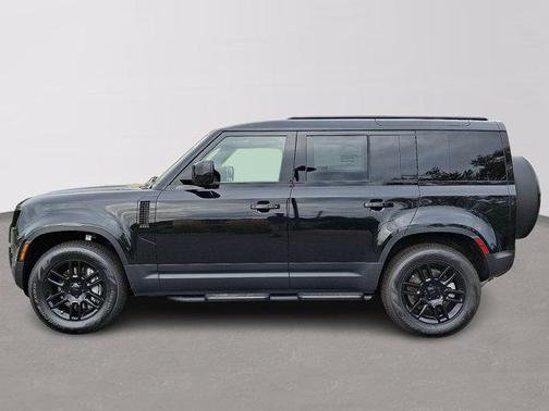 2026 Land Rover Defender 110S