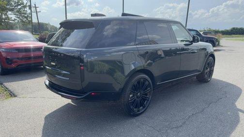 2025 Land Rover Range Rover P400 SE 7 Seat