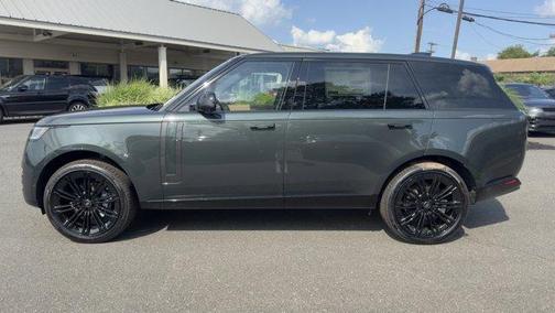 2025 Land Rover Range Rover P400 SE 7 Seat