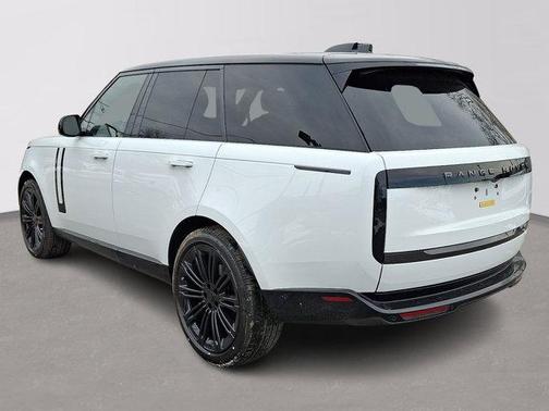 2026 Land Rover Range Rover P400 SE
