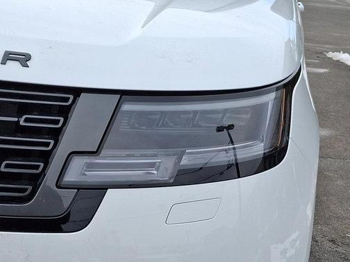 2026 Land Rover Range Rover P400 SE