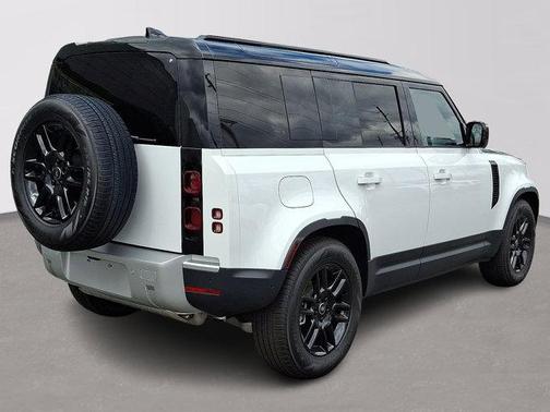 2025 Land Rover Defender P400 S