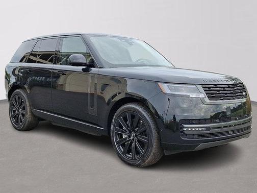 2025 Land Rover Range Rover P550e SE