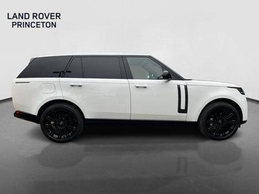 2025 Land Rover Range Rover P530 SE 7 Seat