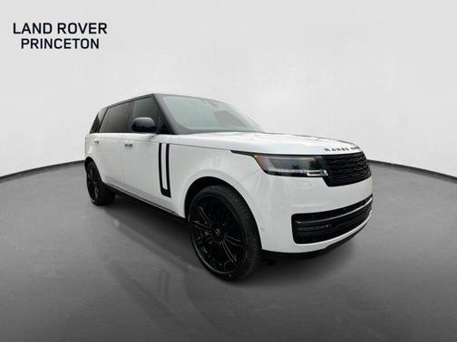 2025 Land Rover Range Rover P530 SE 7 Seat