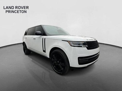 2025 Land Rover Range Rover P530 SE 7 Seat