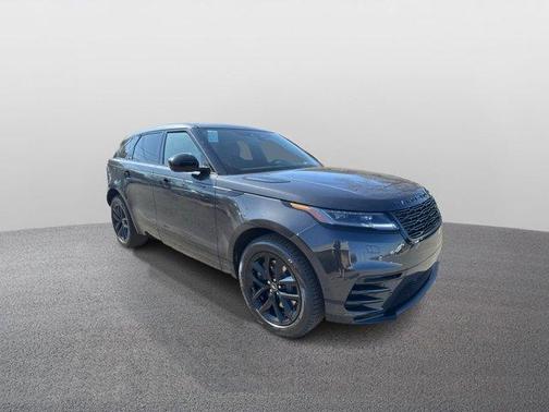 2026 Land Rover Range Rover Velar Dynamic SE