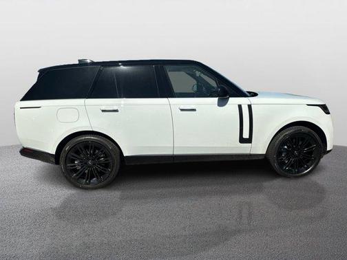 2025 Land Rover Range Rover P530 SE