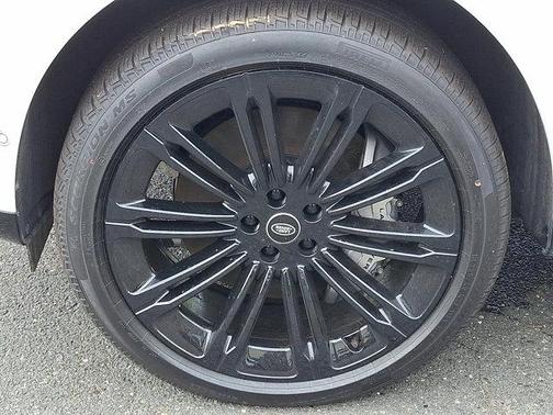 2025 Land Rover Range Rover P530 SE