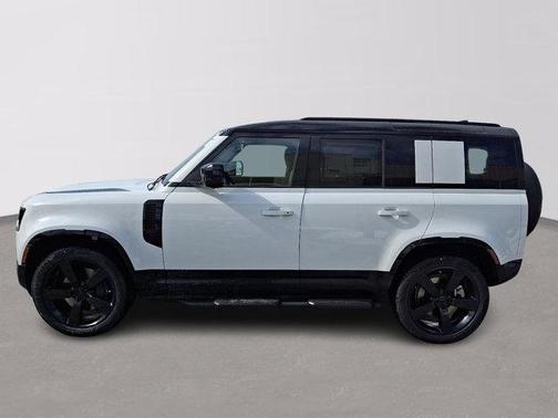 2026 Land Rover Defender 110 X-Dynamic SE