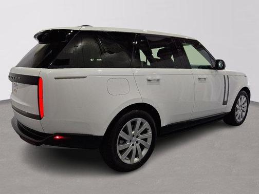 2024 Land Rover Range Rover P400 SE