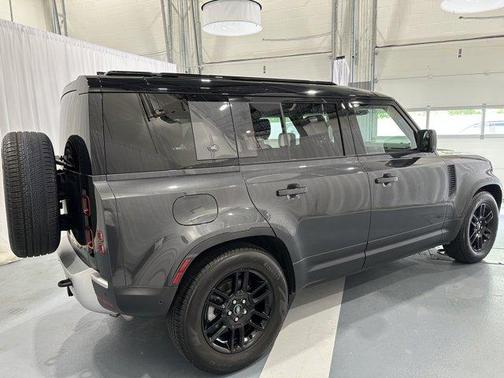 2024 Land Rover Defender P300