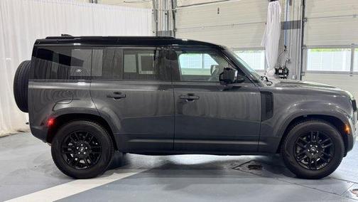 2024 Land Rover Defender P300
