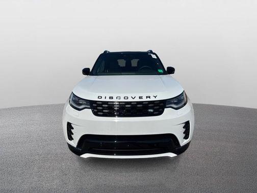 2025 Land Rover Discovery P300 Dynamic SE