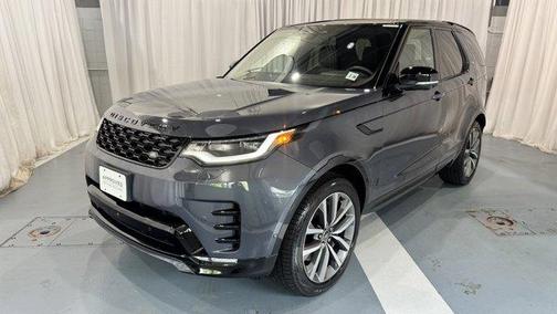 2025 Land Rover Discovery P360 Dynamic SE