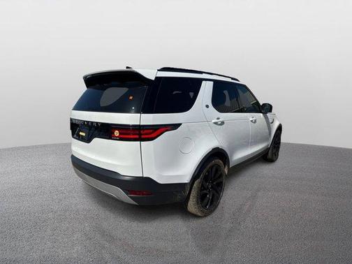 2025 Land Rover Discovery P300 S