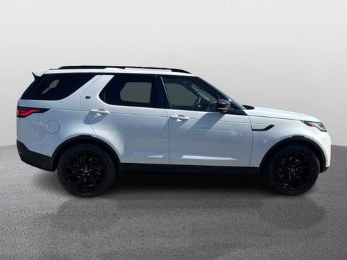 2025 Land Rover Discovery P300 S