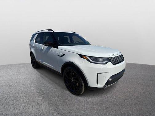 2025 Land Rover Discovery P300 S