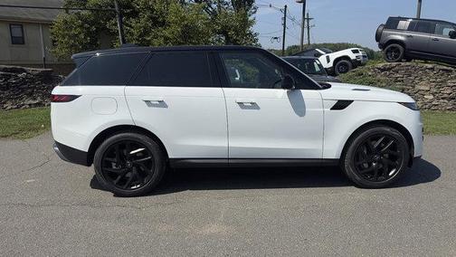 2025 Land Rover Range Rover Sport P360 SE