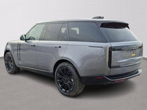2026 Land Rover Range Rover SE