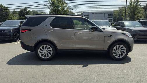2025 Land Rover Discovery P300 S