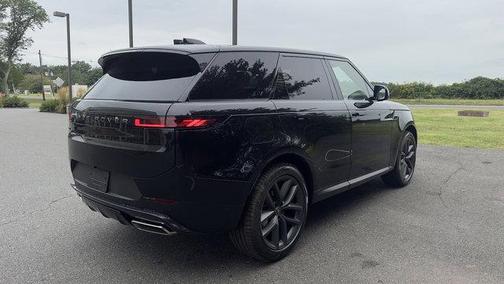 2025 Land Rover Range Rover Sport P360 SE