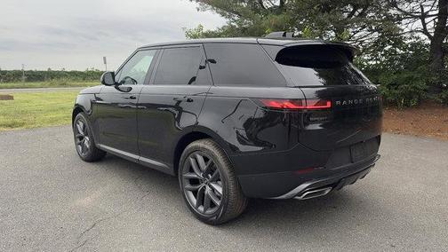 2025 Land Rover Range Rover Sport P360 SE