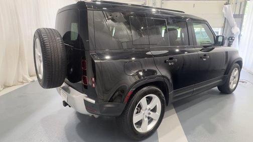 2025 Land Rover Defender P400 S
