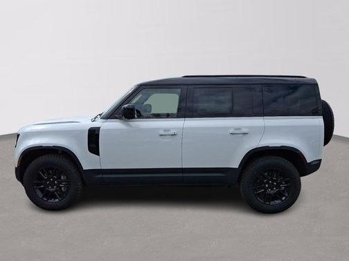 Fuji White 2026 Land Rover Defender P300 S