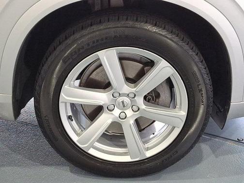 2022 Volvo XC90 T5 Momentum 7 Passenger