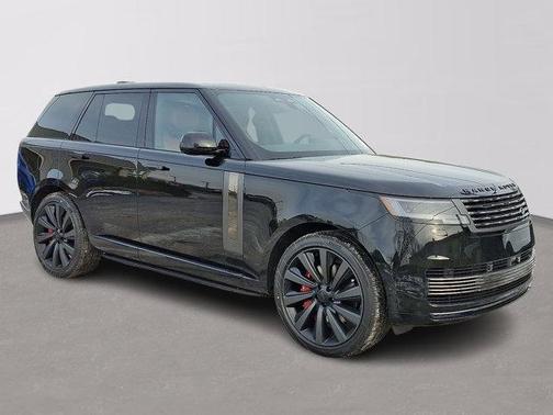 2026 Land Rover Range Rover SV