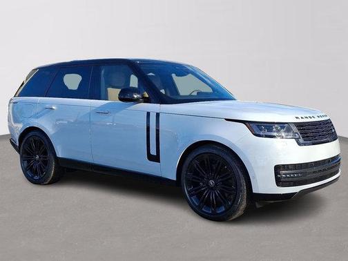 2025 Land Rover Range Rover P400 SE