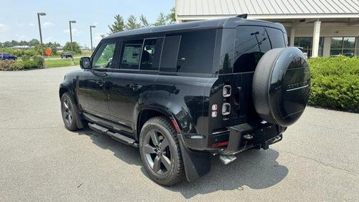 2025 Land Rover Defender P525 V8