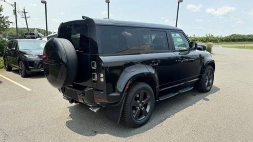 2025 Land Rover Defender P525 V8