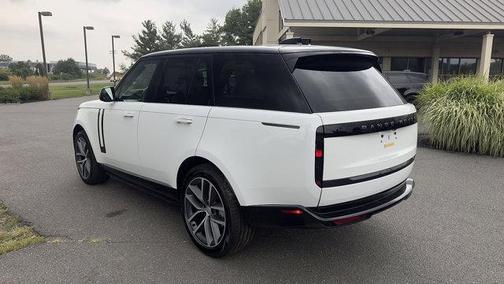 2025 Land Rover Range Rover P400 SE