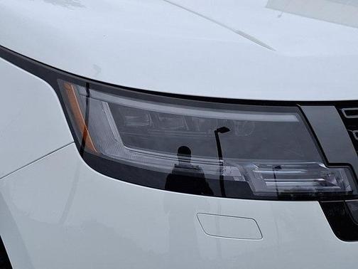 2025 Land Rover Range Rover P400 SE
