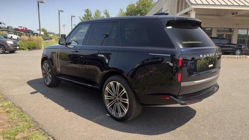 2025 Land Rover Range Rover P400 SE